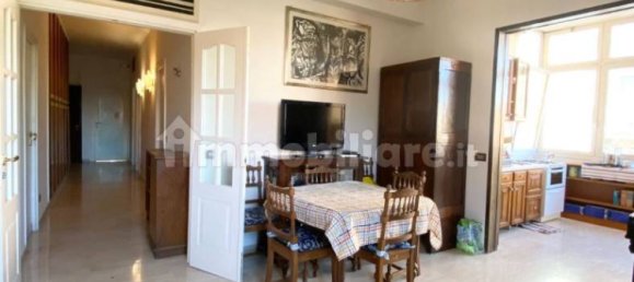 Квартира с 3 спальнями в Рим, Италия № 73547 11