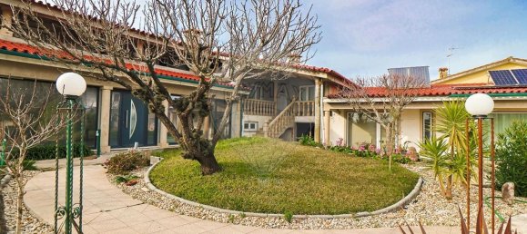 Дом с 11 спальнями в Барселуш, Португалия № 38502 13