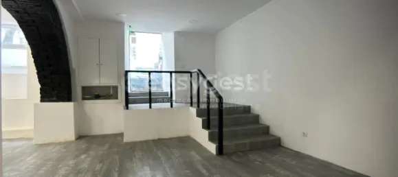 80m² Commercial property in Lisbon, Portugal No. 147236 7