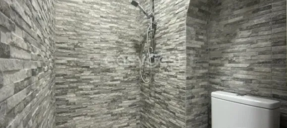 80m² Commercial property in Lisbon, Portugal No. 147236 18