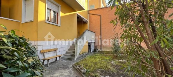 3 bedrooms House in Modena, Italy No. 326262 2