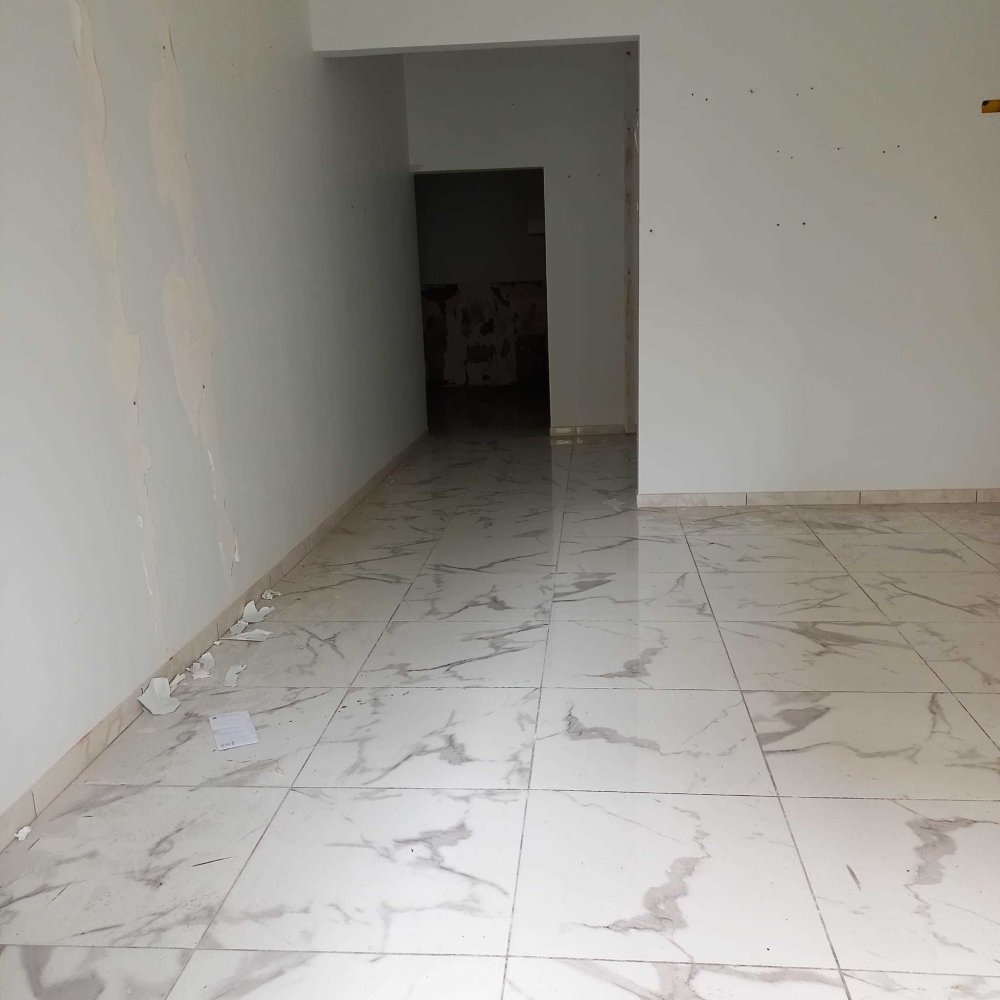 2 rooms Commercial property in Casalecchio di Reno, Italy No. 194392