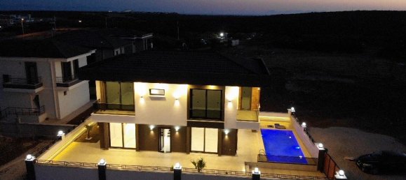 Villa 1+3 in Didim, Turkey No. 22729 3