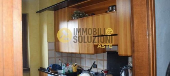 3 bedrooms Apartment in Urgnano, Italy No. 370071 8