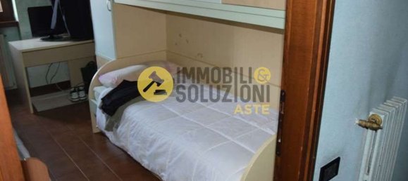 3 bedrooms Apartment in Urgnano, Italy No. 370071 9