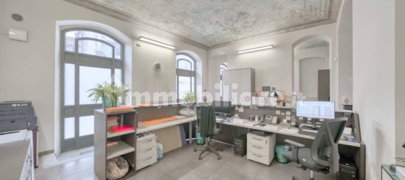 5 rooms Office in Turin, Italy No. 151296 4