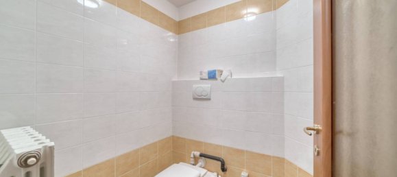 5 rooms Office in Turin, Italy No. 151296 19