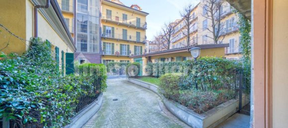 5 rooms Office in Turin, Italy No. 151296 27