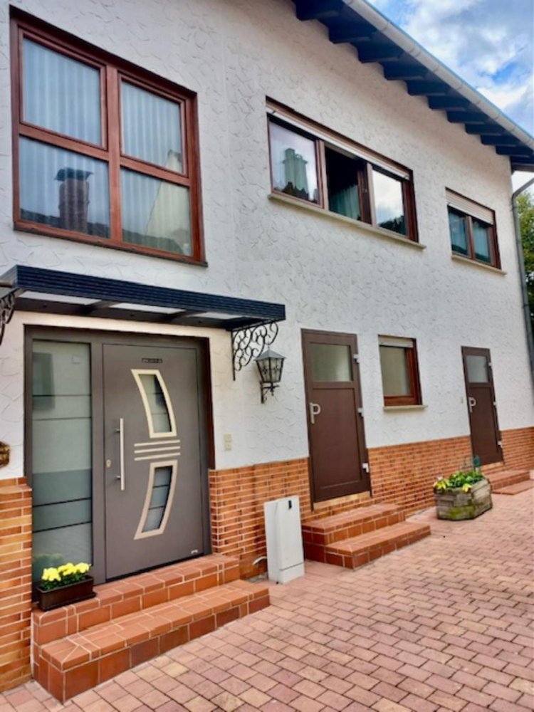 Casa de 5 dormitorios en Main-Kinzig, Germany No. 350993