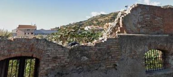 10 chambres Maison à Messina, Italy No. 37969 3