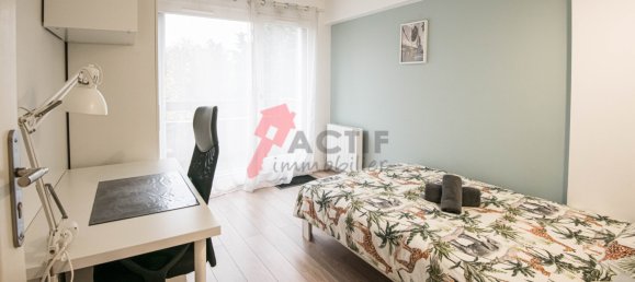 5 bedrooms Apartment in Essonne, France No. 161618 6