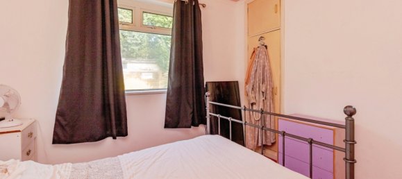 Haus in Stoke-on-Trent, United Kingdom, Nr. 1915 10