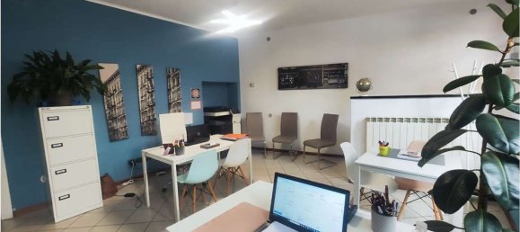 65m² Commercial property in Oggiono, Italy No. 275982 6