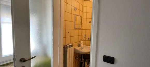 65m² Commercial property in Oggiono, Italy No. 275982 13