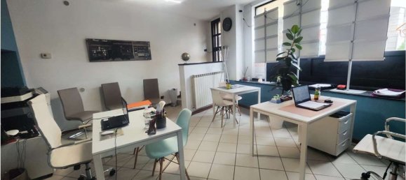 65m² Commercial property in Oggiono, Italy No. 275982 7