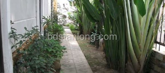 4 bedrooms Villa in Tay Ho, Vietnam No. 6368 2