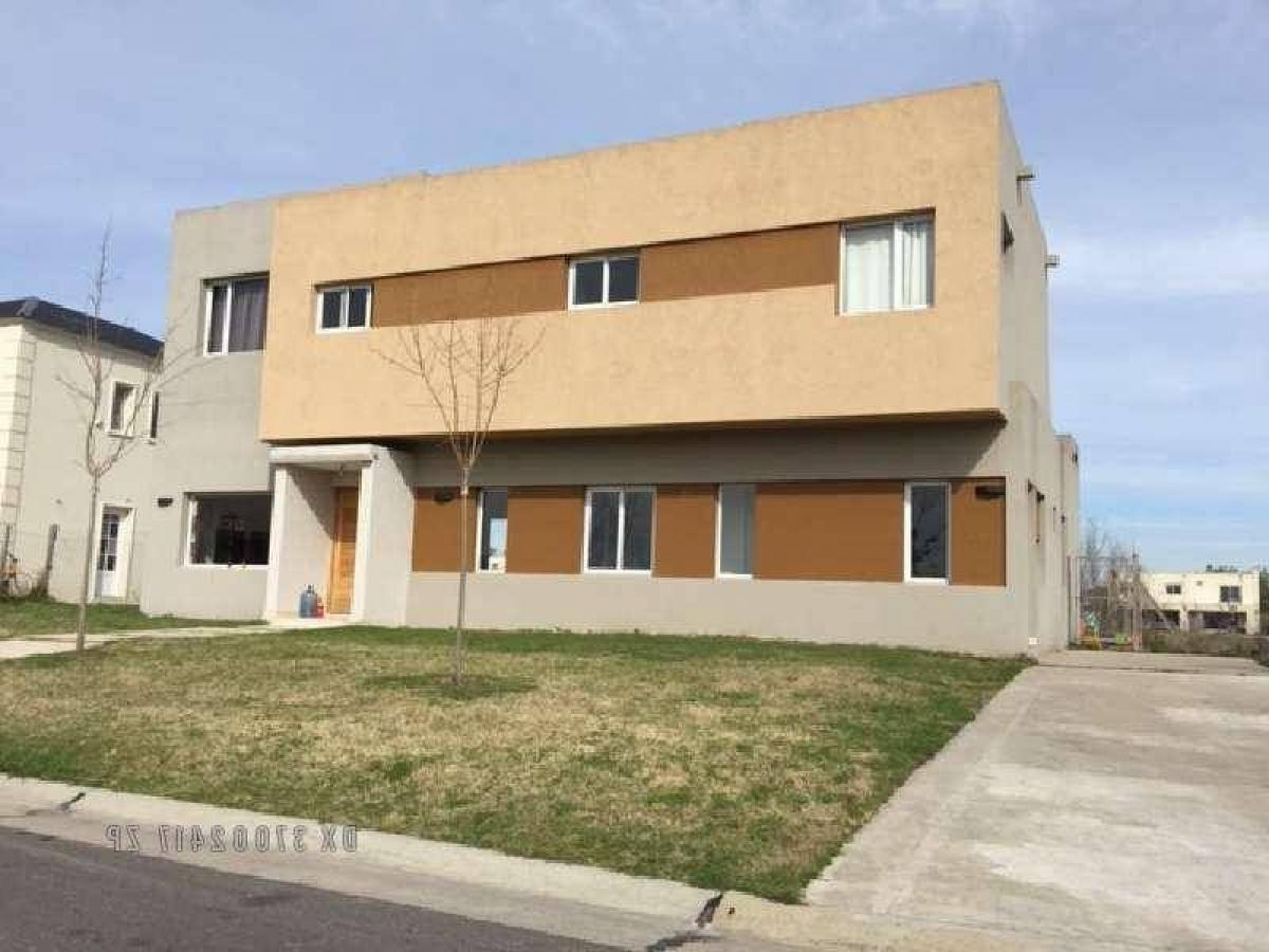 Casa T3 em Tigre, Argentina N.º 79707