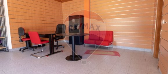 57m² Commercial property in Baiao, Portugal No. 60359 3