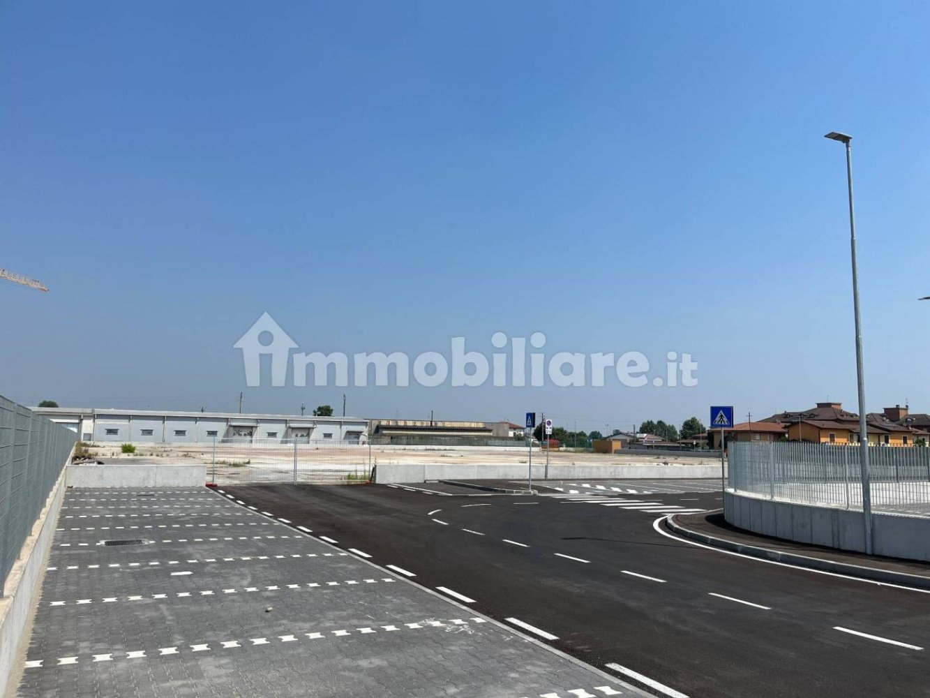 Grundstück in Castrezzato, Italy 6000m², Nr. 263521