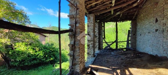 7 rooms House in Dernice, Italy No. 17632 11