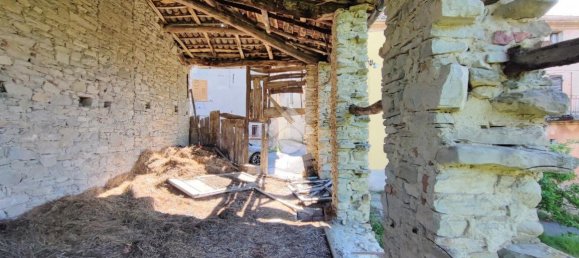 7 rooms House in Dernice, Italy No. 17632 15