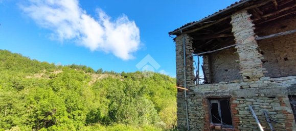 7 rooms House in Dernice, Italy No. 17632 6