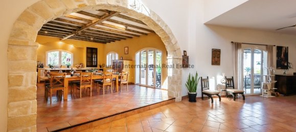 5 bedrooms Villa in Protaras, Cyprus No. 986 14