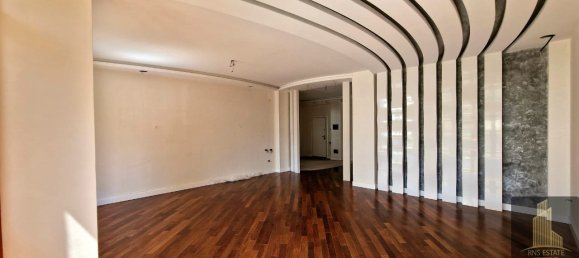 4 bedrooms Apartment in Nasimi, Azerbaijan No. 2109 5