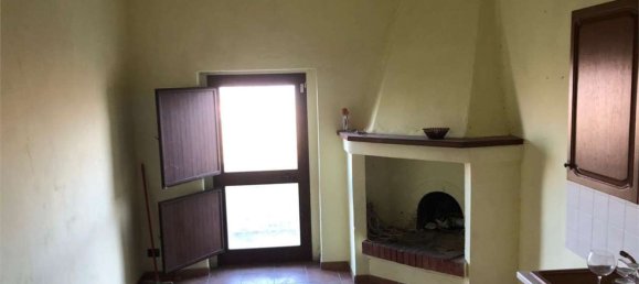 5 rooms Apartment in Monte Castello di Vibio, Italy No. 84012 19