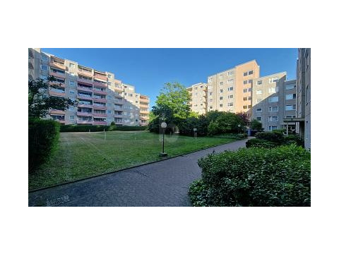 Квартира с 3 комнатами в Ганновер, Германия № 240259