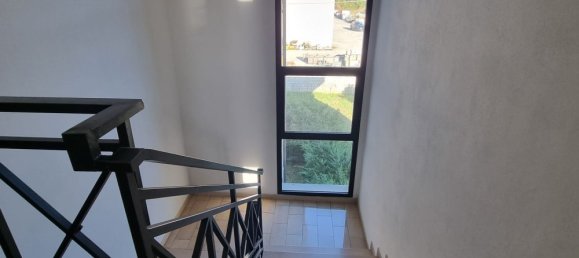 5 rooms Apartment in Massa e Cozzile, Italy No. 45979 8