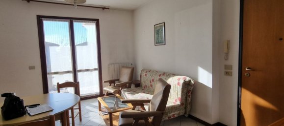 5 rooms Apartment in Massa e Cozzile, Italy No. 45979 34