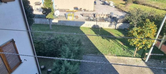 5 rooms Apartment in Massa e Cozzile, Italy No. 45979 5