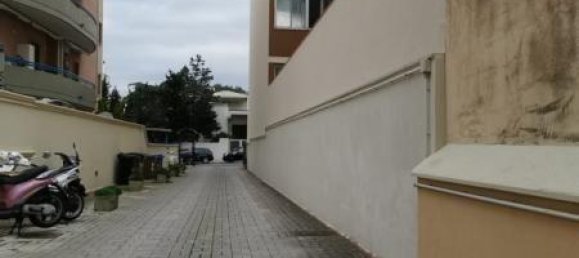 Гараж 36м² в Gallipoli, Италия № 231693 5