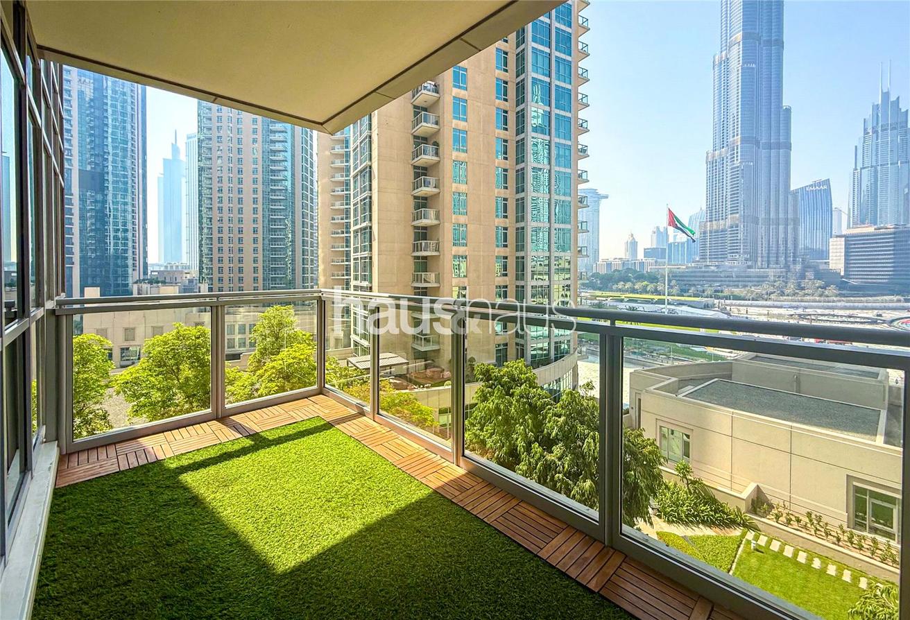 3 bedrooms Apartment in Downtown Dubai (Downtown Burj Dubai), UAE No. 98881