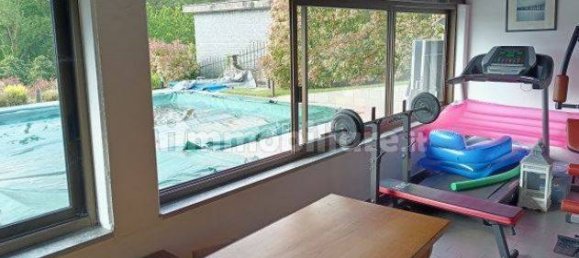 2 bedrooms Villa in Capiago Intimiano, Italy No. 259920 19