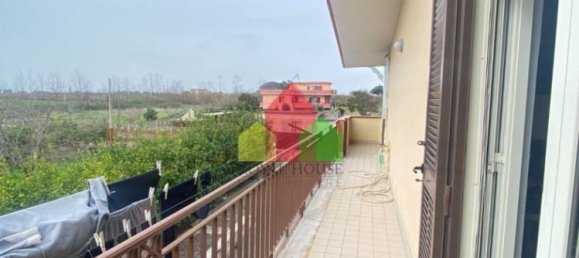 2 غرف نوم شقة في Giugliano in Campania, Italy رقم 67195 37