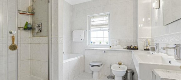 5 bedrooms House in Broxbourne, United Kingdom No. 6526 42