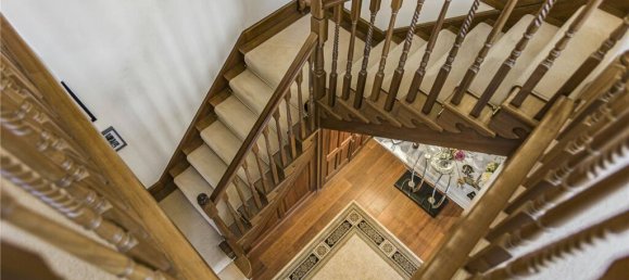 5 bedrooms House in Broxbourne, United Kingdom No. 6526 36