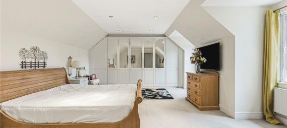 5 bedrooms House in Broxbourne, United Kingdom No. 6526 26