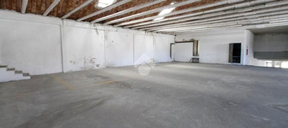 Lagerhaus in Carvico, Italy 1465m², Nr. 88210 19