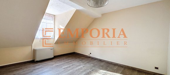 Edificio de 4 dormitorios en Altkirch, France No. 67220 5