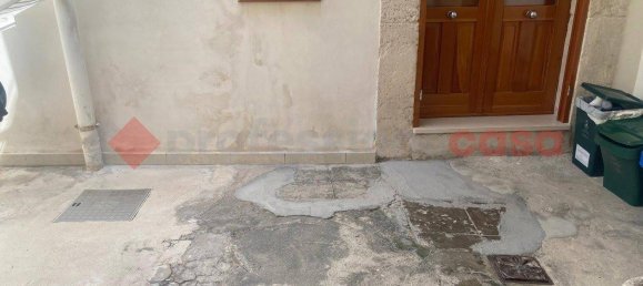 2 rooms Apartment in Syracuse, Italy No. 250278 4