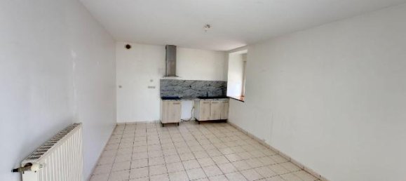 3 bedrooms House in Pontorson, France No. 295289 5