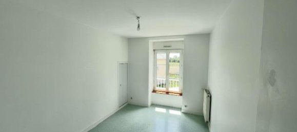 3 bedrooms House in Pontorson, France No. 295289 10