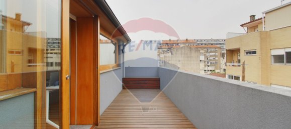 3 غرف نوم منزل في Porto, Portugal رقم 29097 25