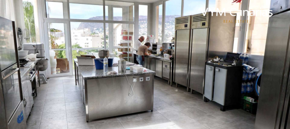 1 bedroom Commercial property in Calpe, Spain No. 9822 4