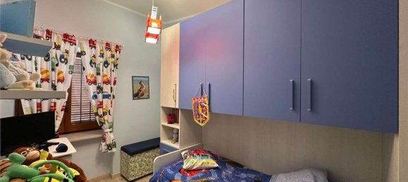 Дом с 6 комнатами в Монтесильвано, Италия № 56786 2