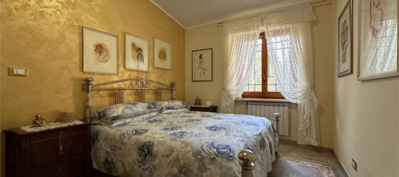 Дом с 6 комнатами в Монтесильвано, Италия № 56786 23