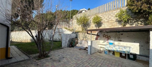 Дом с 6 комнатами в Монтесильвано, Италия № 56786 6